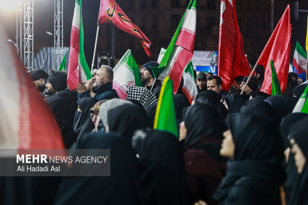 اجتماع حمایت از رزمندگان در مقابله با دشمن آمریکایی – صهیونی اجتماع حمایت از رزمندگان در مقابله با دشمن آمریکایی – صهیونی