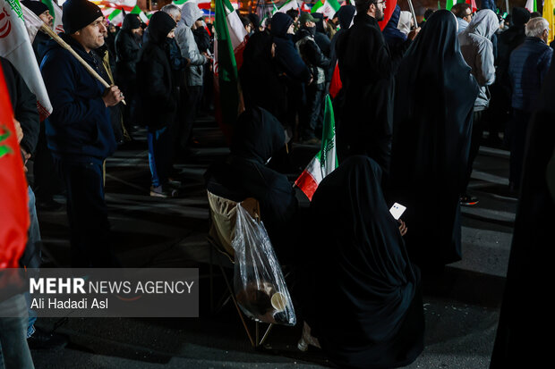اجتماع حمایت از رزمندگان در مقابله با دشمن آمریکایی - صهیونی