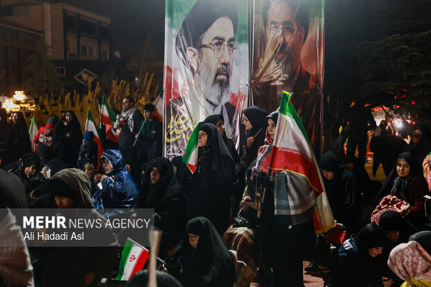 Tehraners hold gathering in confronting US-Israeli aggression
