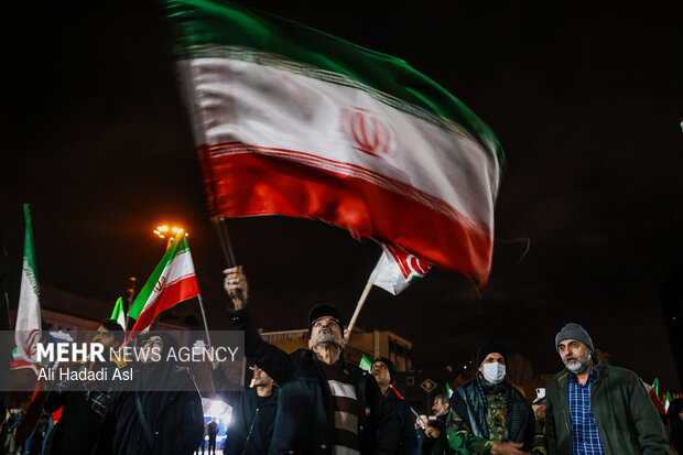 Tehraners hold gathering in confronting US-Israeli aggression
