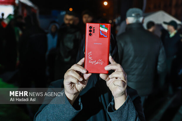 Tehraners hold gathering in confronting US-Israeli aggression
