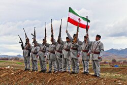 اصابت تیر عشایر ایران به دو بالگرد بلک هاوک آمریکایی