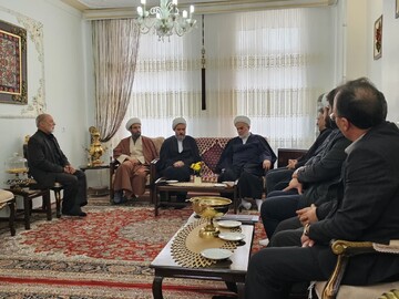 قدردانی نماینده ولی‌فقیه در کردستان از خانواده شهدای جنگ رمضان بیجار