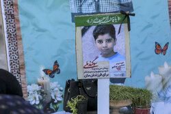 پاسداشت روز ملی هنرهای نمایشی در گلزار شهدای دانش آموز میناب