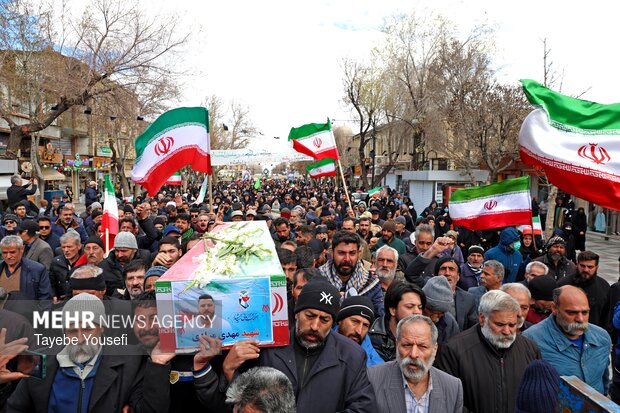 تشییع شهید مهدی مرادی در همدان