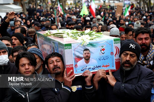 تشییع شهید مهدی مرادی در همدان