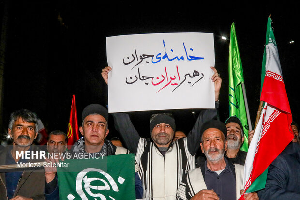 تشییع ناوسالار یکم شهید وردنجانی در شهرکرد