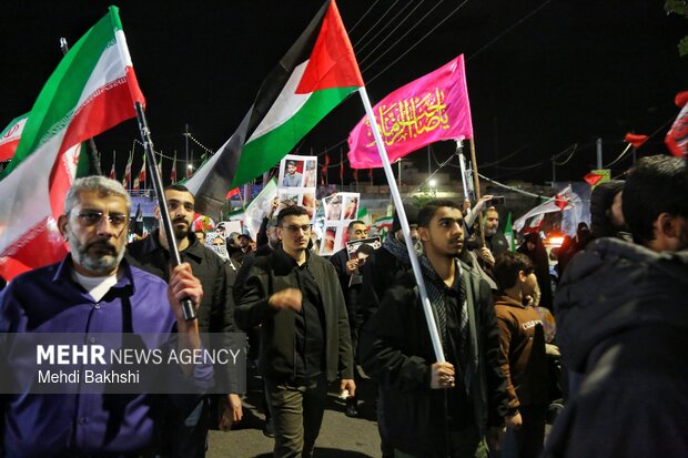 تشییع نمادین شهید جوان بحرینی در قم