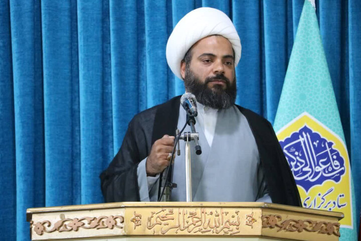 در فراقِ پدرِ مهربانِ امت؛ وقتی دلها با پیکرِ نورانیِ او تشییع میشود