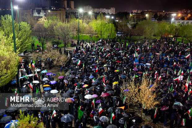 مراسم وداع با شهدای نجف آباد در قزوین