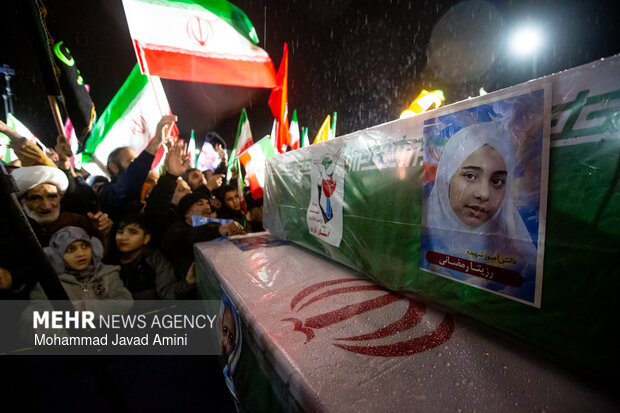 مراسم وداع با شهدای نجف آباد در قزوین