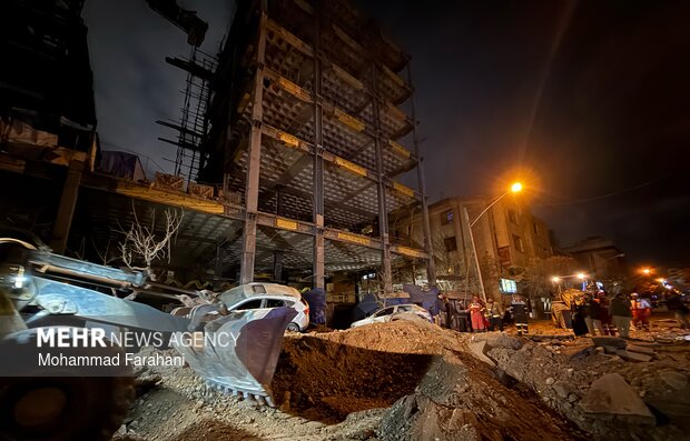 آثار تجاوز به مناطق مسکونی تهران