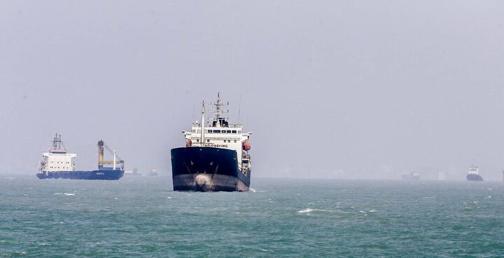 20 ships turned back at Strait of Hormuz