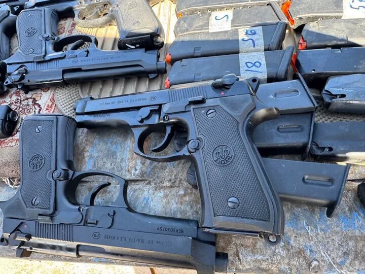 ۴۰ قبضه کلت جنگی در مرزهای آذربایجان غربی کشف شد