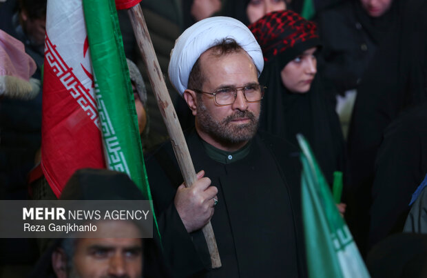 اجتماع حمایت از رزمندگان در مقابله با دشمن آمریکایی - صهیونی
