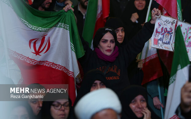 اجتماع حمایت از رزمندگان در مقابله با دشمن آمریکایی - صهیونی