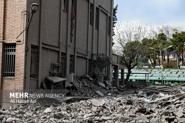 US-Israeli attacks on Tehran University of Science & Tech.
