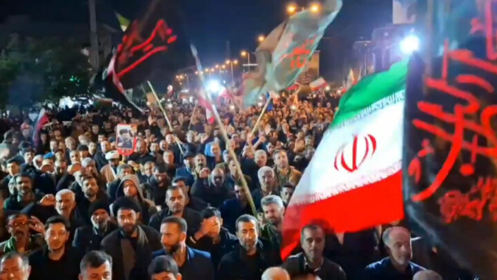 حماسه مردم نکا ادامه دارد حماسه مردم نکا ادامه دارد