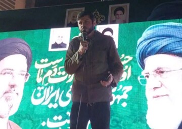 استقامت مردمی شرط پیروزی در برابر طاغوت زمان است