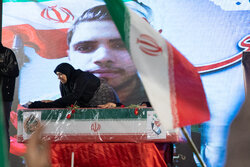 وداع با پیکر شهید محمد عباسی در گرگان