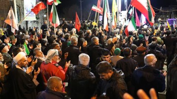 حضور باشکوه مردم خنداب در بیعت با رهبر معظم انقلاب