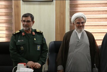 حضور با محبت دریابان تنگسیری در جمع مردم هرمزگان فراموش نخواهد شد