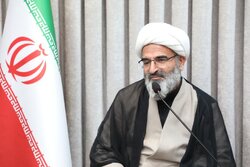 «ایمان قوی و استقامت» شرط پیروزی بر دشمنان است