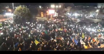 اجتماع شبانه مردم دورود در شب چهل‌وسوم