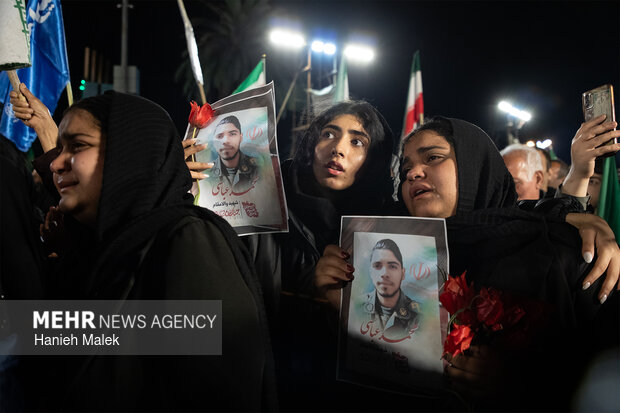 وداع با پیکر شهید محمد عباسی در گرگان