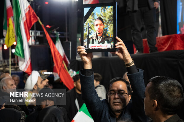 وداع با پیکر شهید محمد عباسی در گرگان