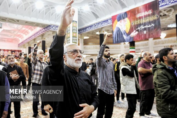 تشییع شهدای حمله به پردیسان در حرم بانوی کرامت