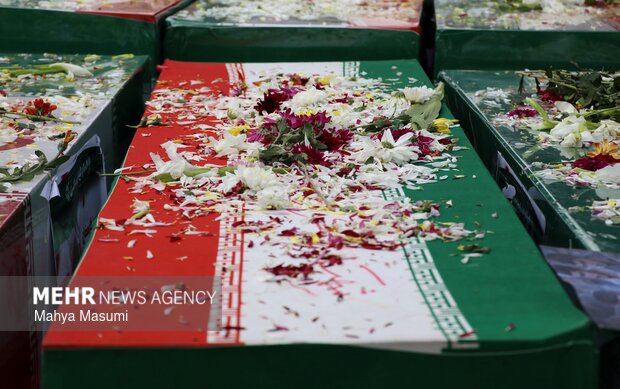 تشییع و خاکسپاری شهیدان حمله دشمن آمریکایی –صهیونی به بندرپل