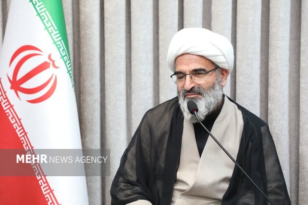 «ایمان قوی و استقامت» شرط پیروزی بر دشمنان است