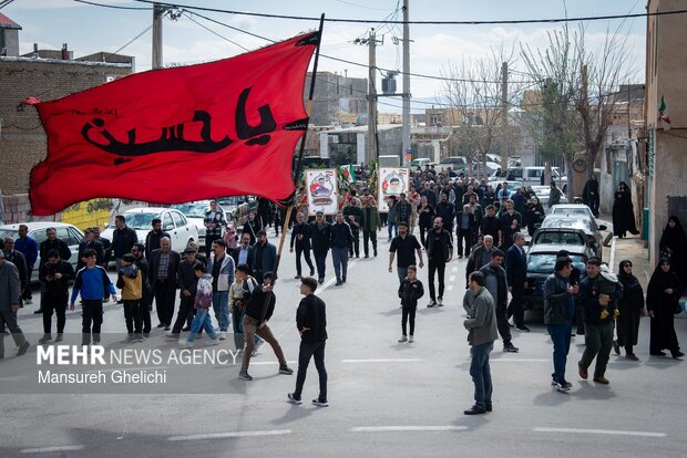 آئین تشییع پیکر ۲ شهید در شهر رویان