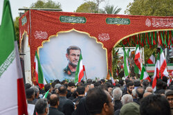 Şehit Komutan Alireza Tengsiri için Bender Abbas’ta cenaze töreni düzenlendi