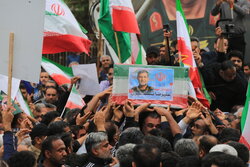 وداع مردم هرمزگان با شهید تنگسیری