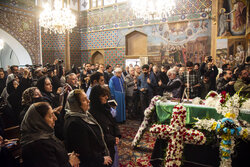 اقامة مراسم الوداع لاول شهيد أرمني في كنيسة السيدة مريم في اصفهان