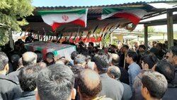 پیکر شهید دریادار دوم خلبان «حسین دانا» در نقده تشییع شد