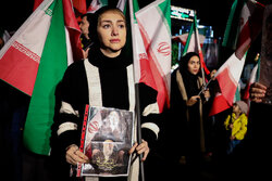 ئاڵا هەڵگرانی ئێران