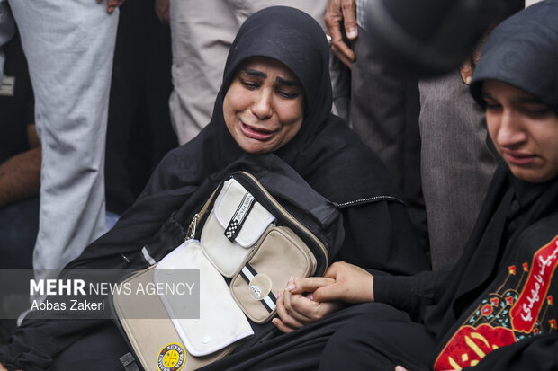 تشییع و تدفین پیکر دو شهید تازه شناسایی شده مدرسه شجره طیبه میناب