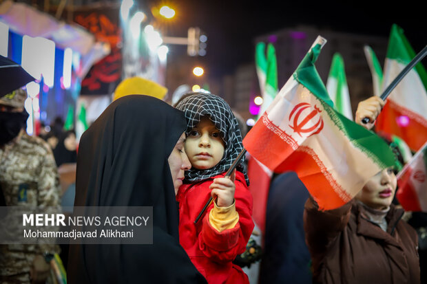 اجتماع حمایت از رزمندگان در مقابله با دشمن آمریکایی - صهیونی