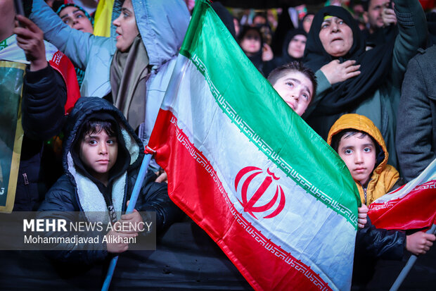اجتماع حمایت از رزمندگان در مقابله با دشمن آمریکایی - صهیونی
