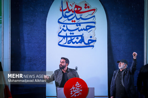 اجتماع حمایت از رزمندگان در مقابله با دشمن آمریکایی - صهیونی