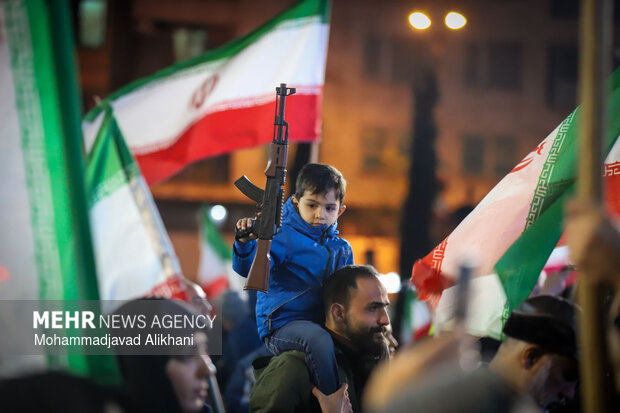 Iranian people denounce US-Israeli aggression
