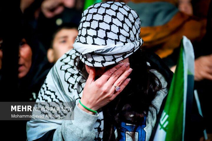 التجمعات الليلية في ساحة الثورة بطهران لدعم القوات المسلحة في مواجهة العدو الصهيوالامريكي