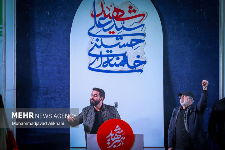 التجمعات الليلية في ساحة الثورة بطهران لدعم القوات المسلحة في مواجهة العدو الصهيوالامريكي