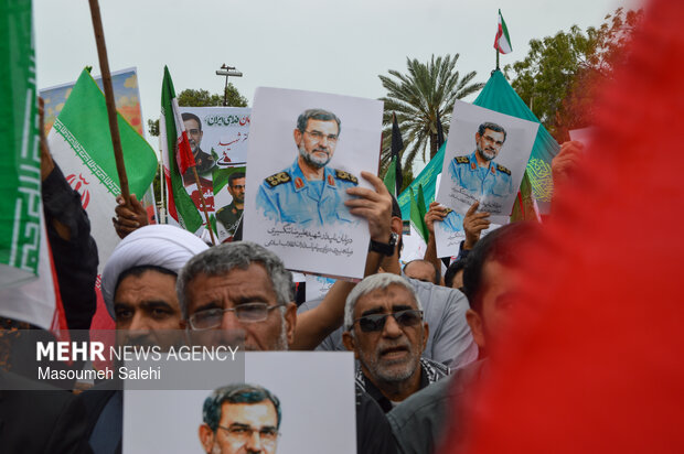 آغاز آیین تشییع سردار شهید «علیرضا تنگسیری» در بندرعباس