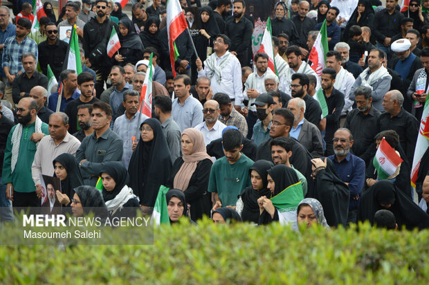 آغاز آیین تشییع سردار شهید «علیرضا تنگسیری» در بندرعباس