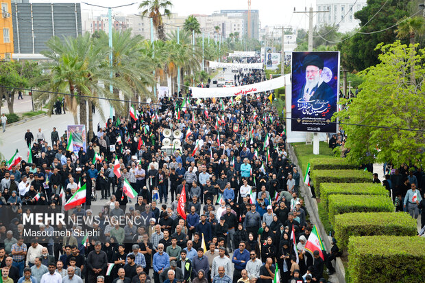 آغاز آیین تشییع سردار شهید «علیرضا تنگسیری» در بندرعباس