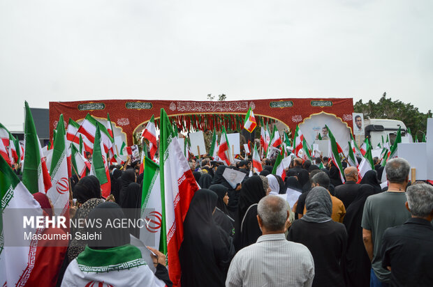 آغاز آیین تشییع سردار شهید «علیرضا تنگسیری» در بندرعباس